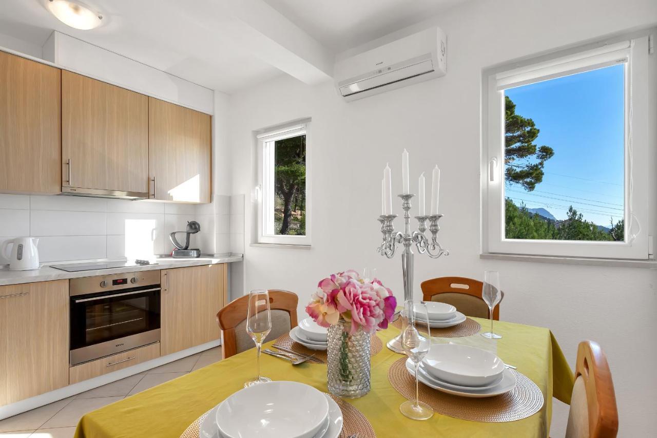 Apartments Santric - The Hill Makarska Exteriör bild